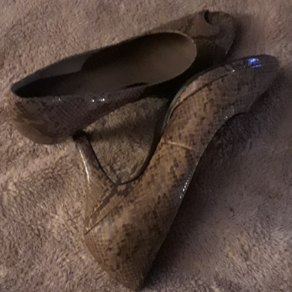 Pump high heels